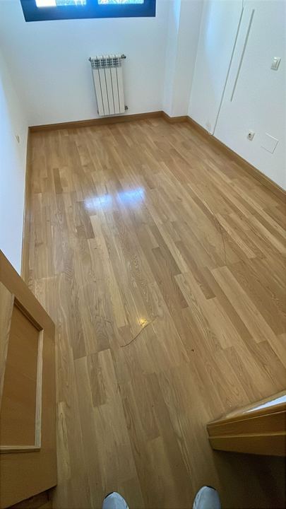 Suelo de madera en habitación